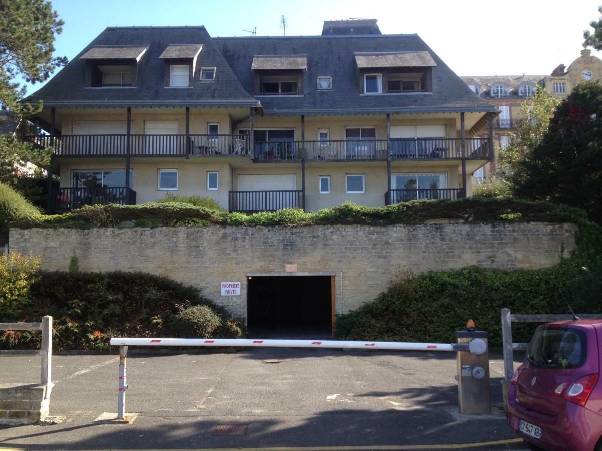 Residence Le Crisenoy Houlgate Exterior foto